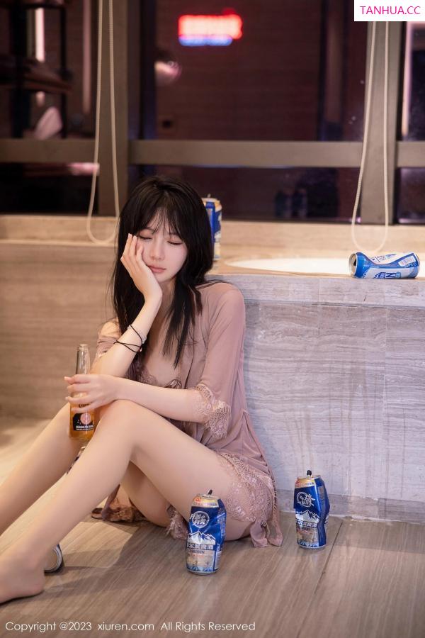   [XiuRen]高清写真图 2023.04.11 No.6558 谢小蒽 丝袜美腿第35张图片
